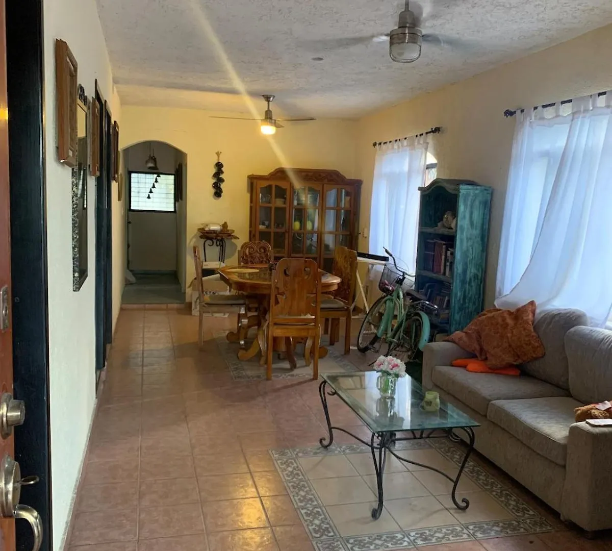 Accommodation In Cancun With A Pool, Tv, Wi-Fi, And Ac