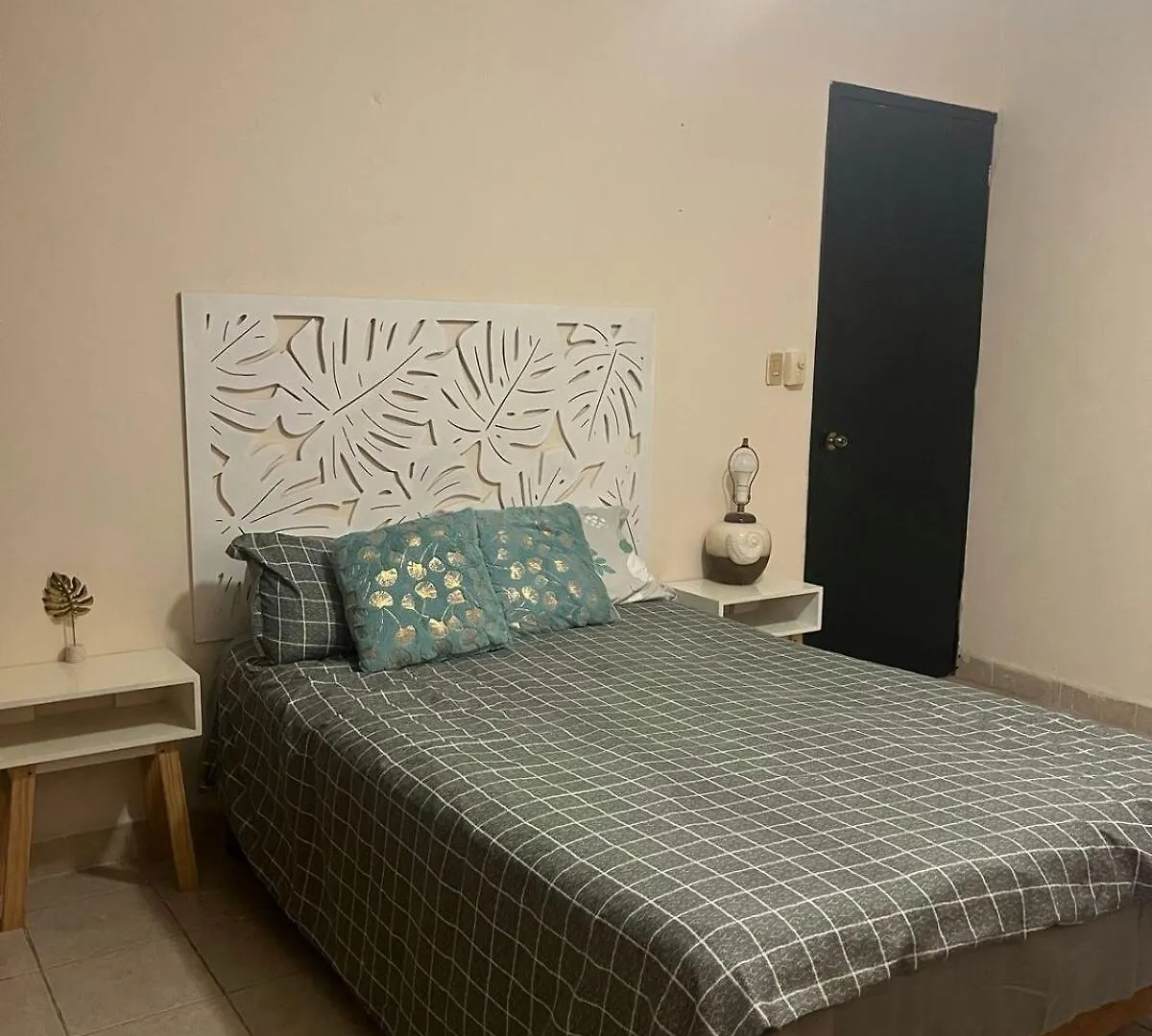 Accommodation In Cancun With A Pool, Tv, Wi-Fi, And Ac 0*,  Μεξικό